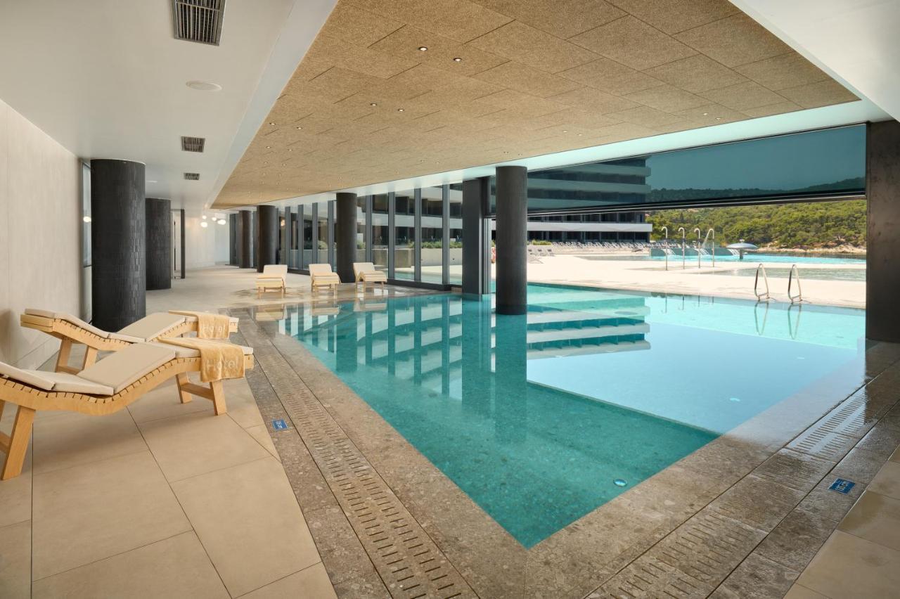 Grand View 4* Postira