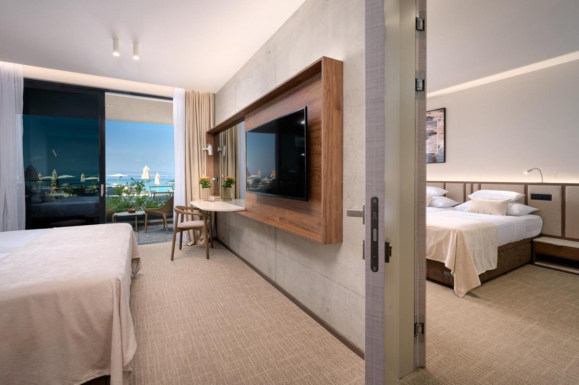 Grand View 4* Postira