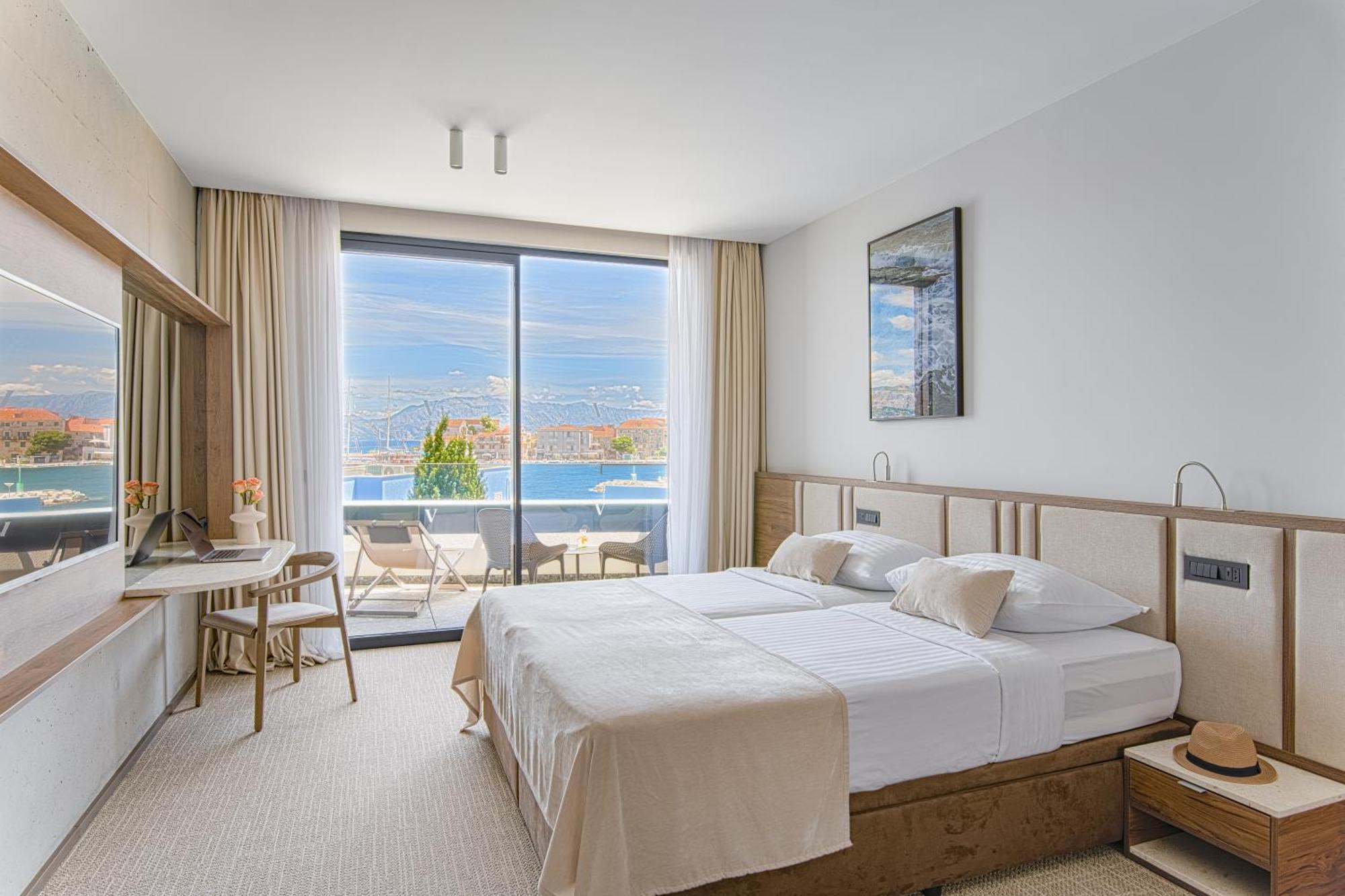 Grand View 4*